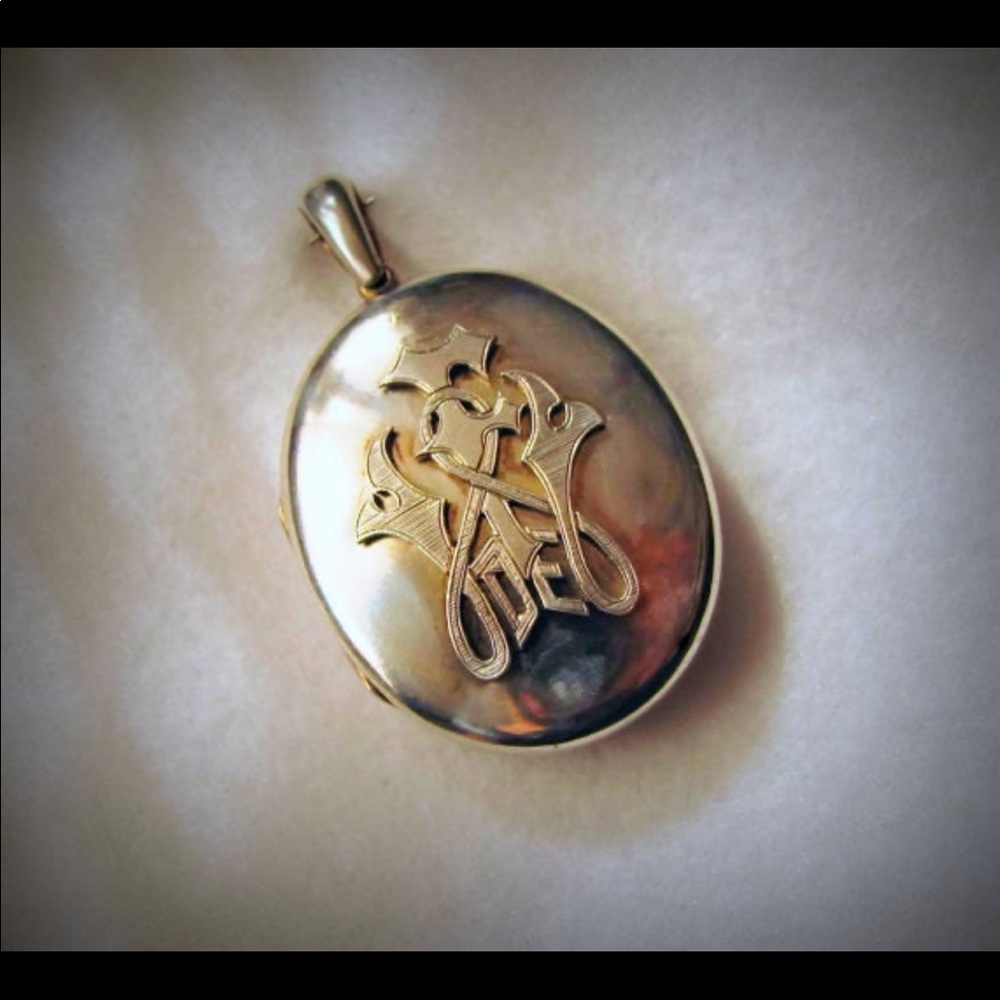 Antique VICTORIAN sterling monogrammed locket
